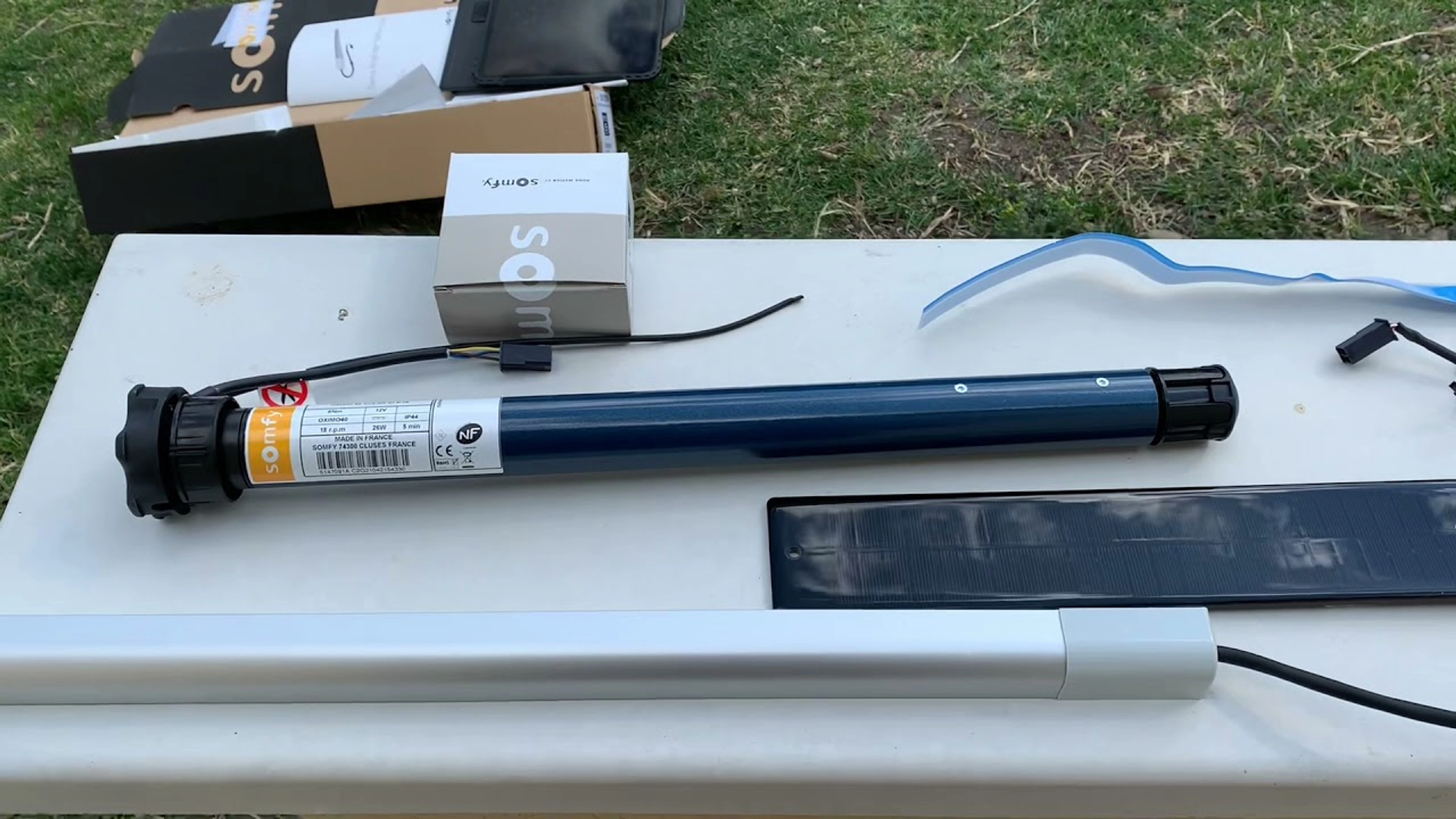 Prix batterie volet roulant solaire velux : Guide d’achat et conseils