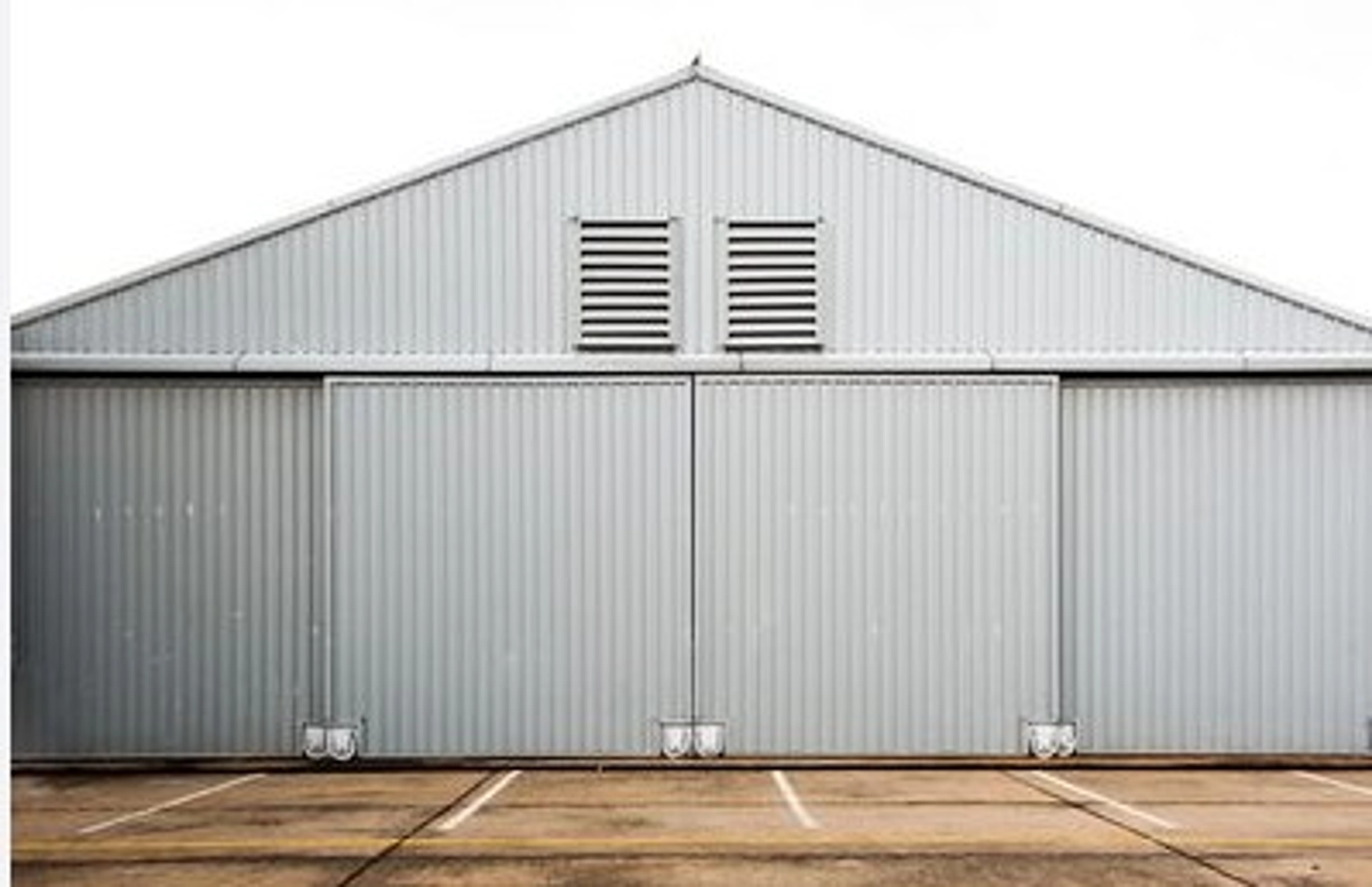 Prix hangar métallique 100m2 : Tarifs et pose