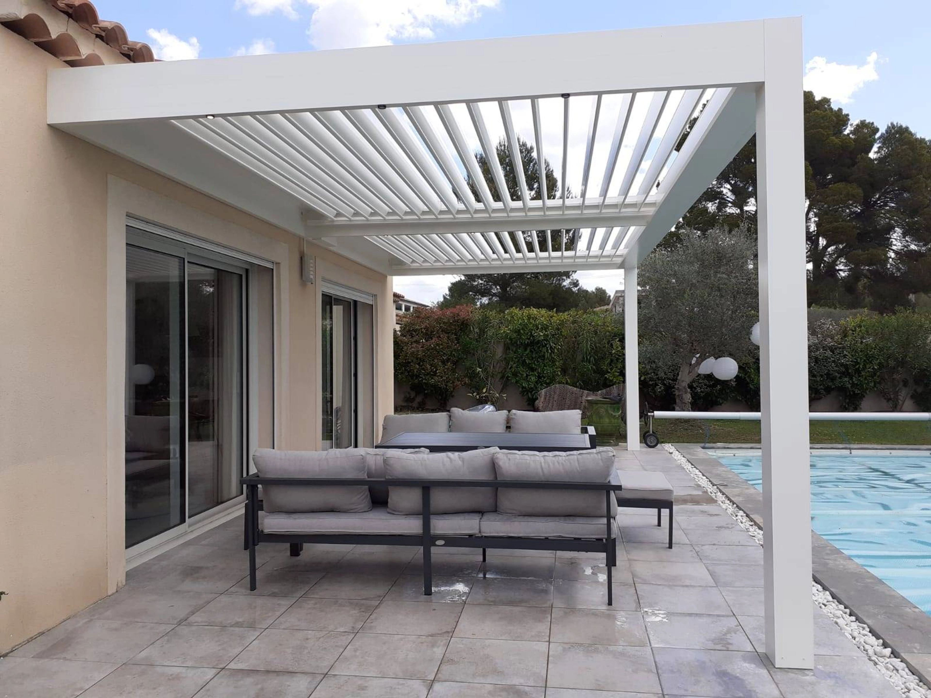 Prix pergola aluminium : Guide tarifaire