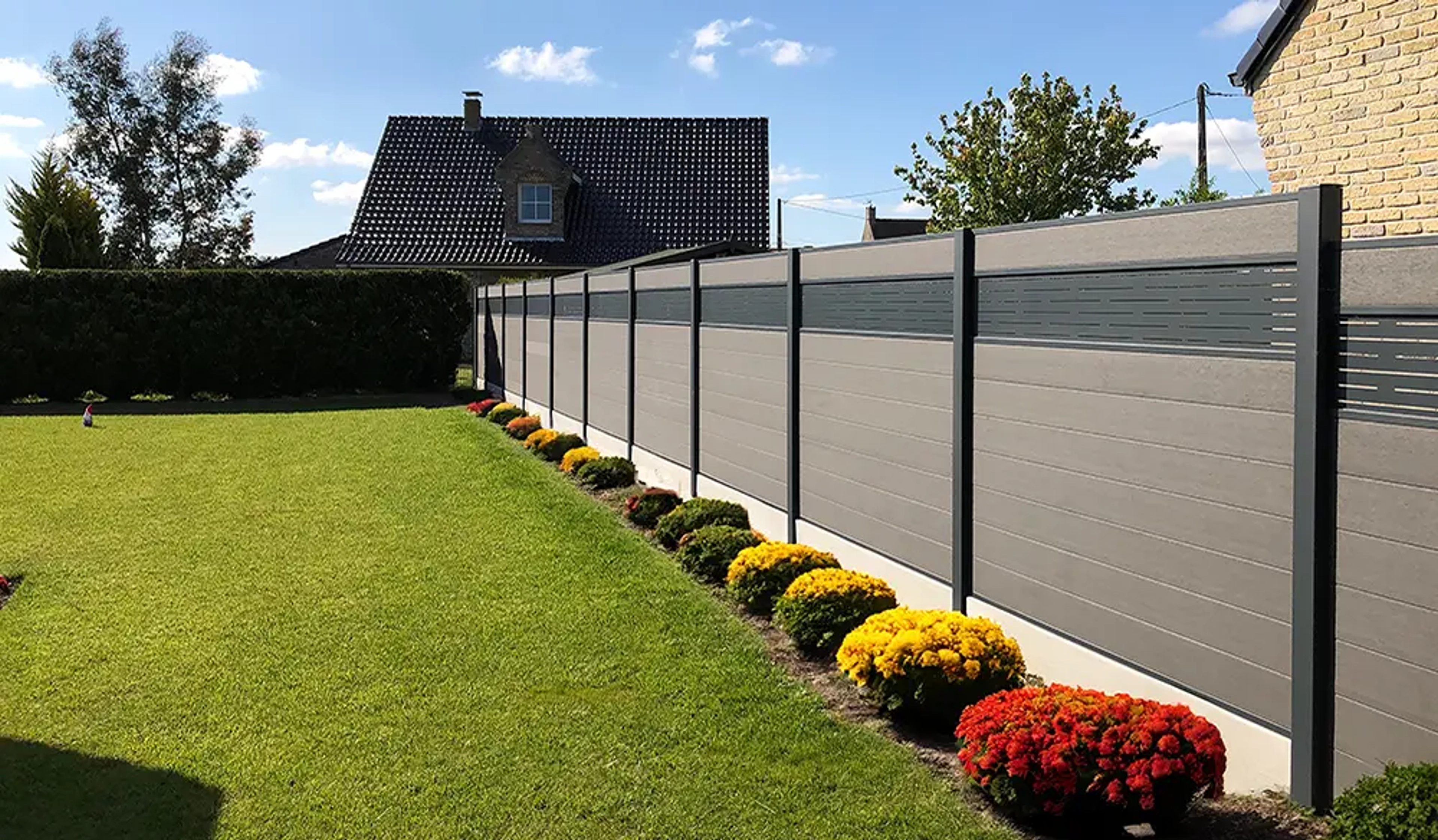 Tarif pose clôture rigide avec soubassement béton : ce qu’il faut savoir