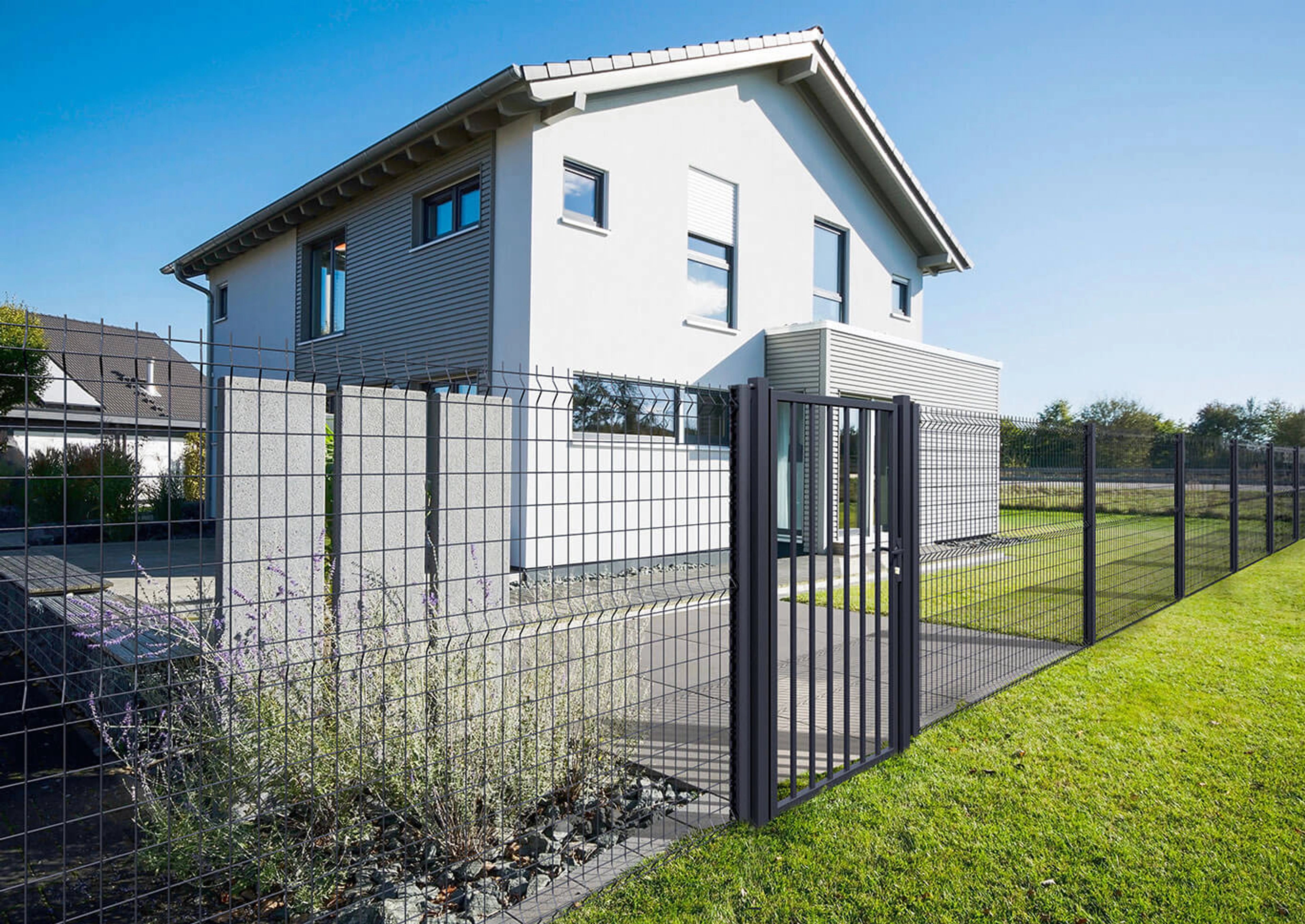 Tarif pose clôture rigide avec soubassement béton : ce qu’il faut savoir