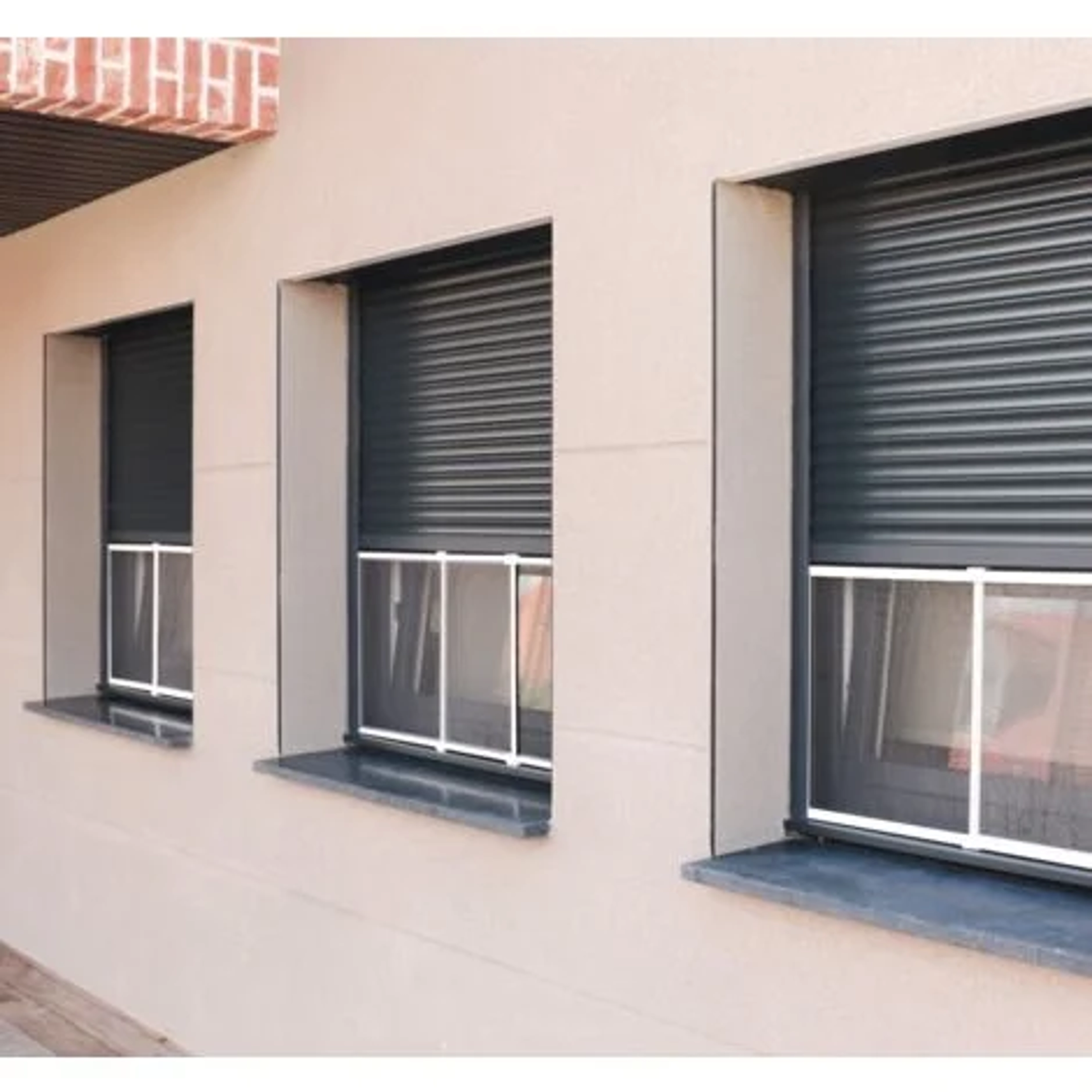 Prix pose fenêtre PVC avec volet roulant : devis et estimation